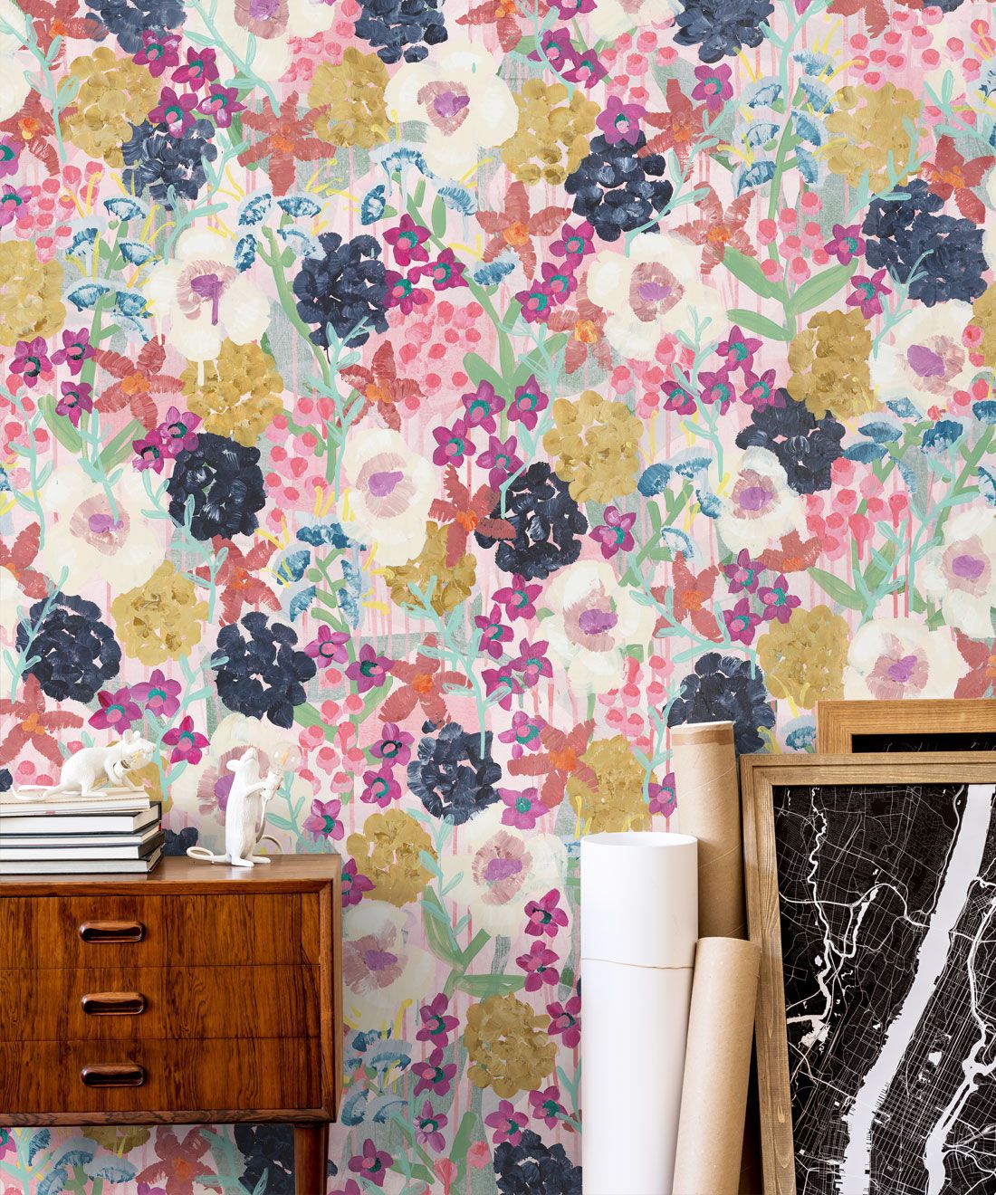 Garden State Wallpaper • Colourful Floral Wallpaper • Tiff Manuell • Abstract Expressionist Wallpaper • Close Up Insitu