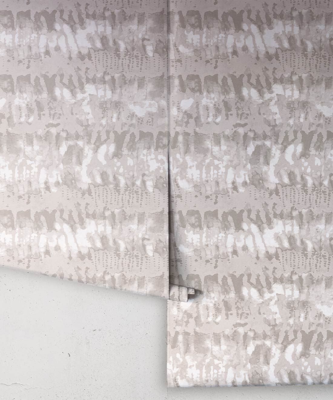 Tae Wallpaper • Shibori • Natural • Rolls