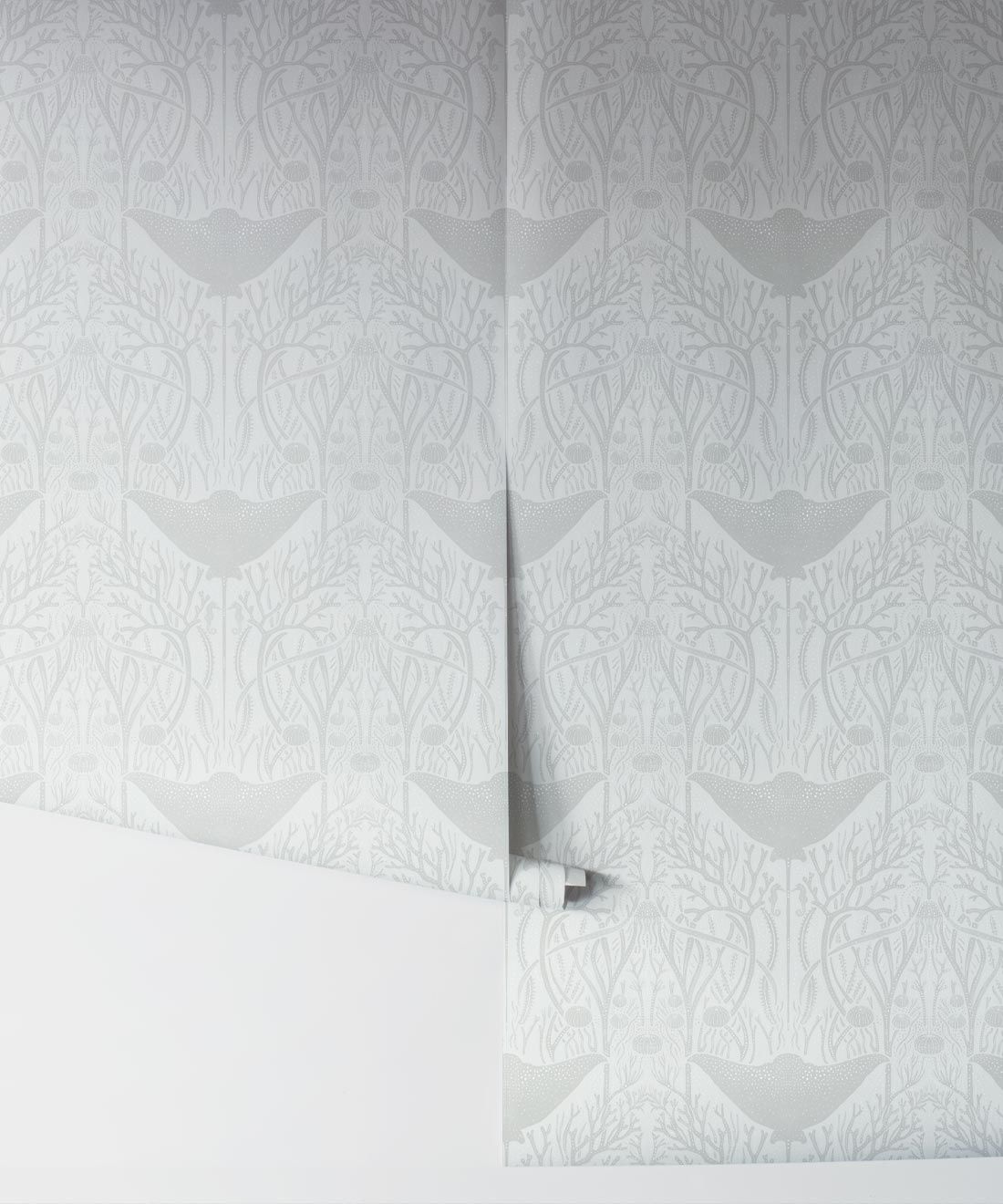 Manta Ray Wallpaper • Floral Wallpaper • Light Gray • Rolls