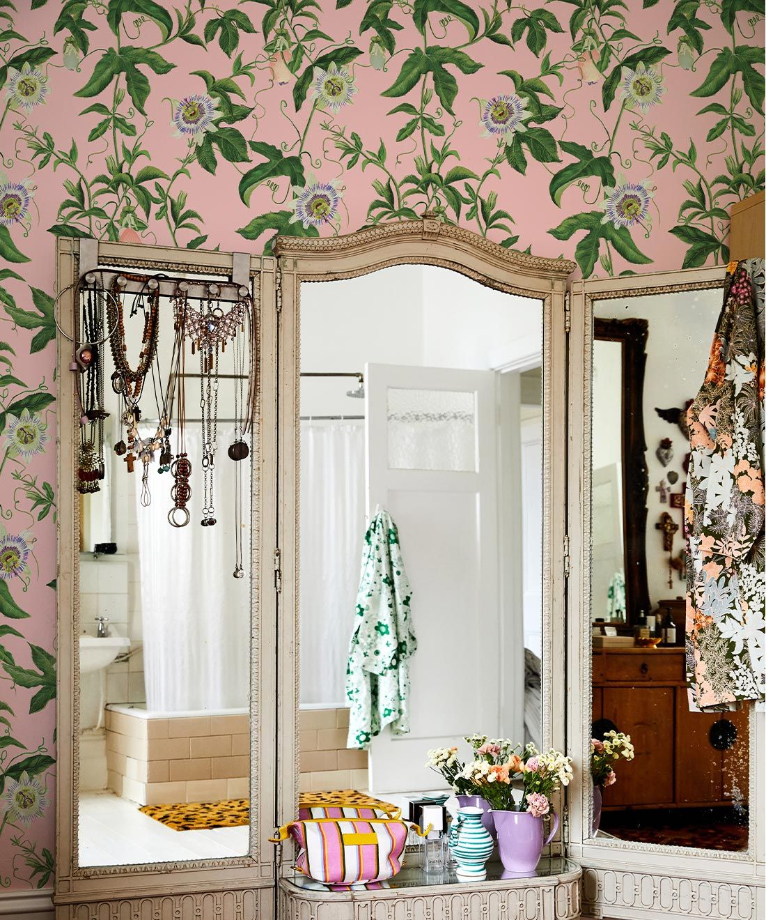 Passion Wallpaper • Wallpaper with Passion Fruit • Peach • Insitu with mirror