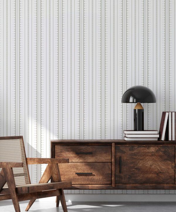 La Grand Coquille • Stripe and Scallop Wallpaper • Beige • Insitu