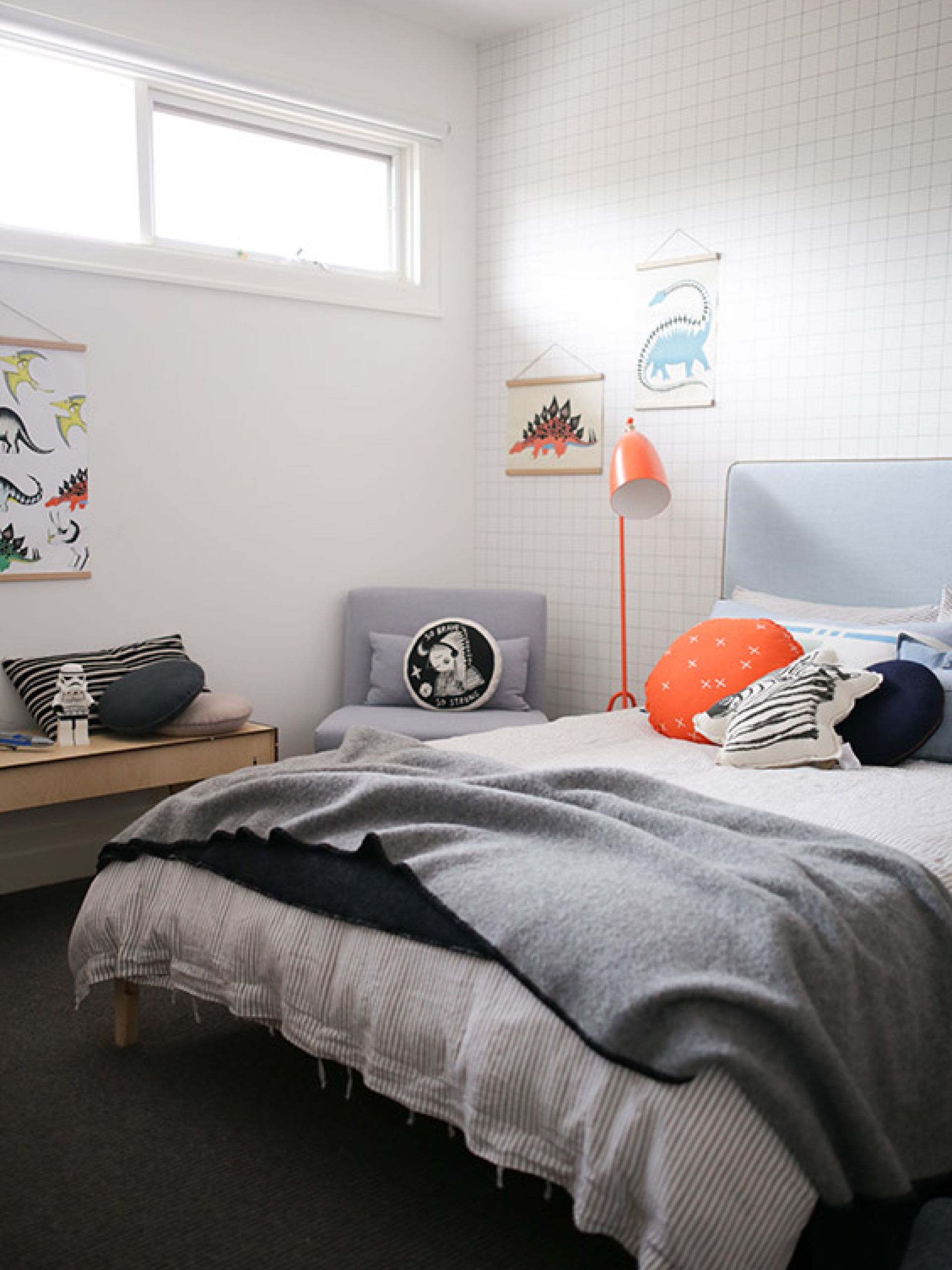 Contact Grid wallpaper in a bedroom