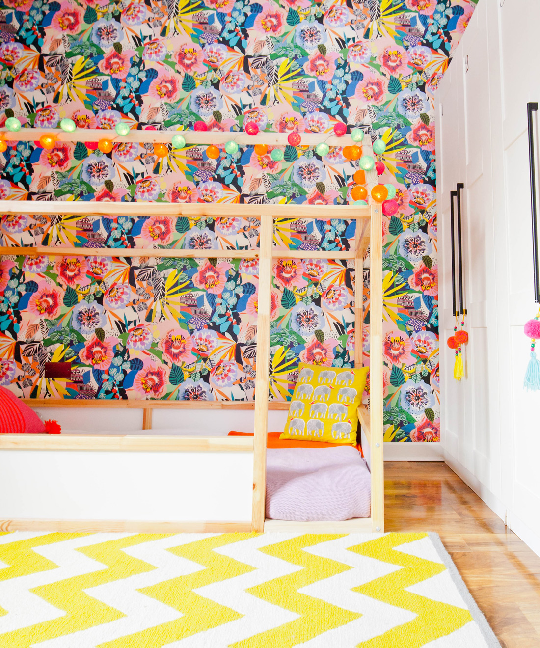 Summer Garden Wallpaper • Lissi Walker • Summer Wallpaper