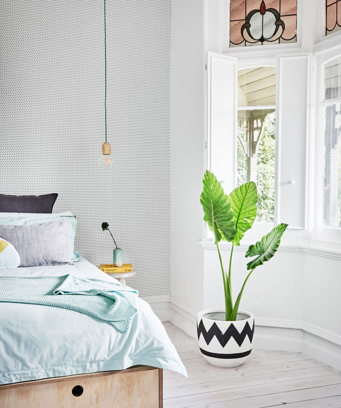 Simplimente Puntos is a black and white dot wallpaper