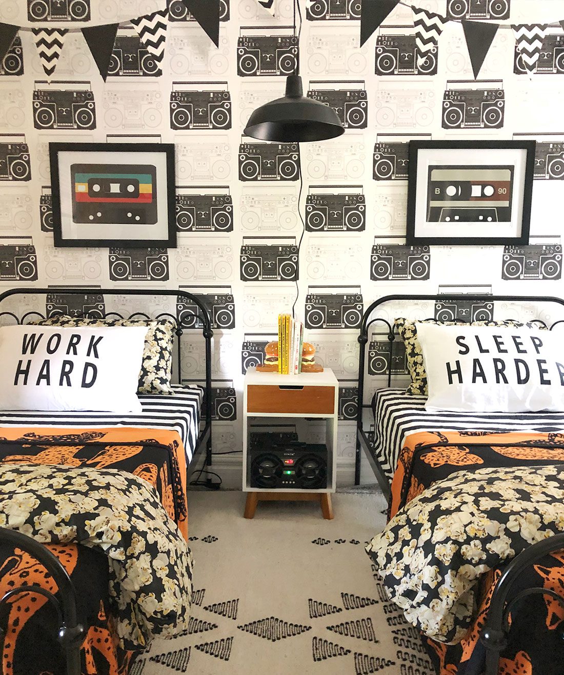 Boom Box Retro Music Wallpaper