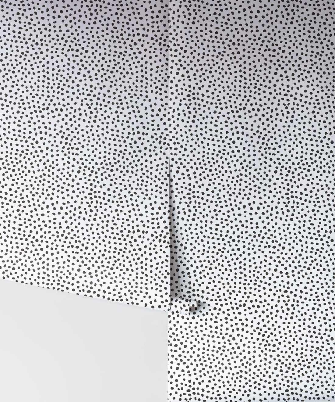 Huddy's Dots • Muddy • Spotted Wallpaper • Roll