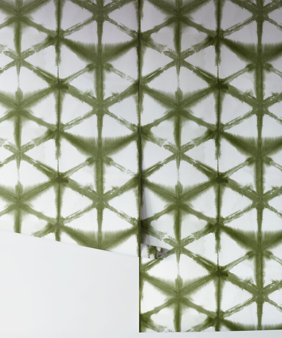 Shibori Star Olive Wallpaper
