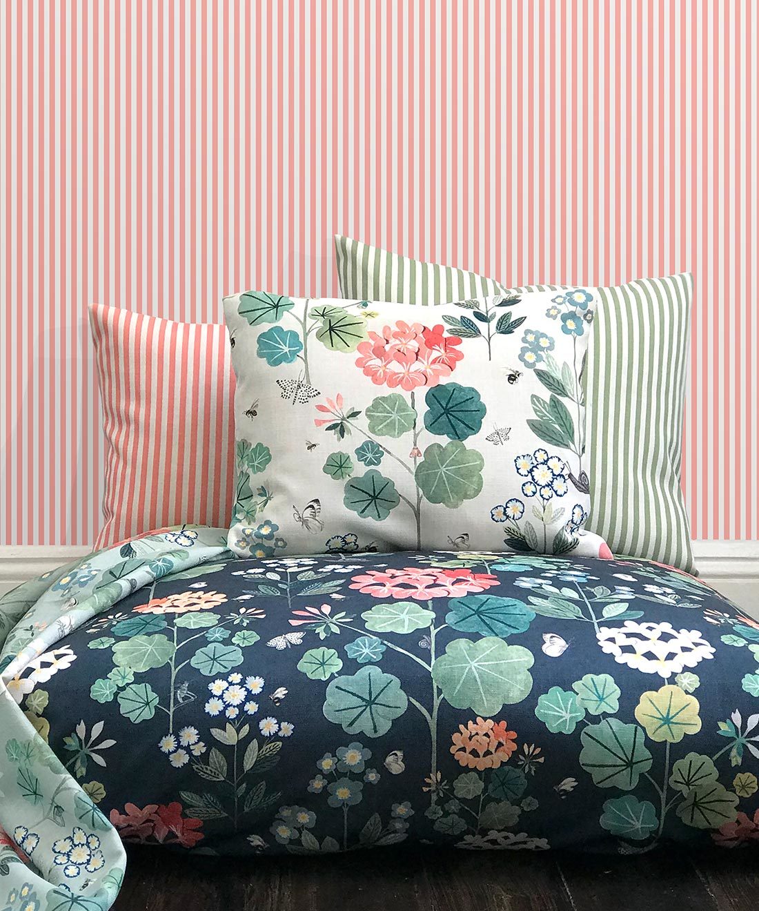 Candy Stripe Wallpaper - Image 2