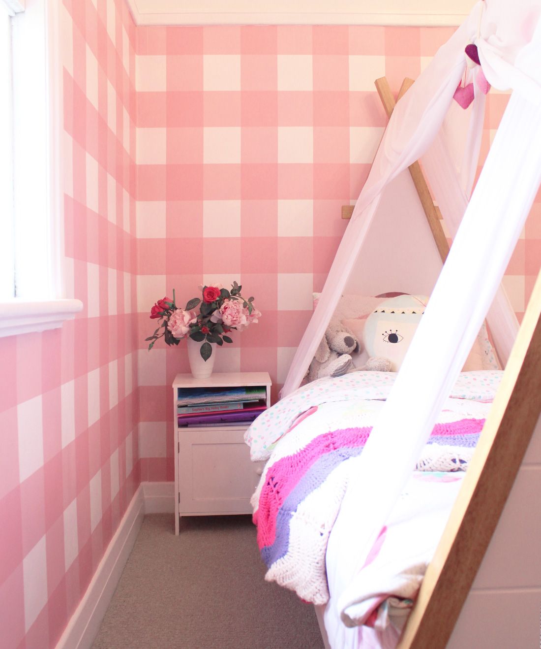 Buffalo Check Wallpaper • Little Kids Bedroom • Pink Plaid Wallpaper
