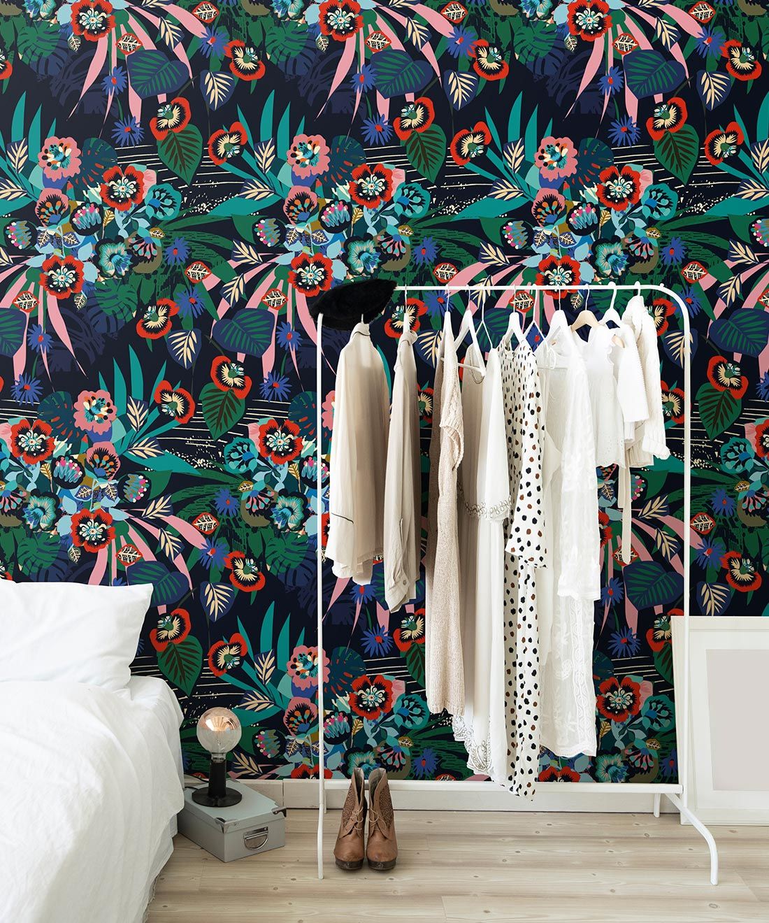 aper • Kimono Wallpaper • Japanese Wallpaper • Deep Colorful Wallpaper • Insitu