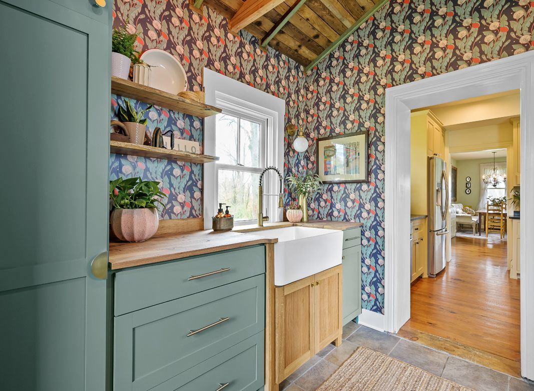 Wallpaper Trends 2022 • Dandelions Wallpaper • Laundry Room • Mudroom • Yorklyn Home