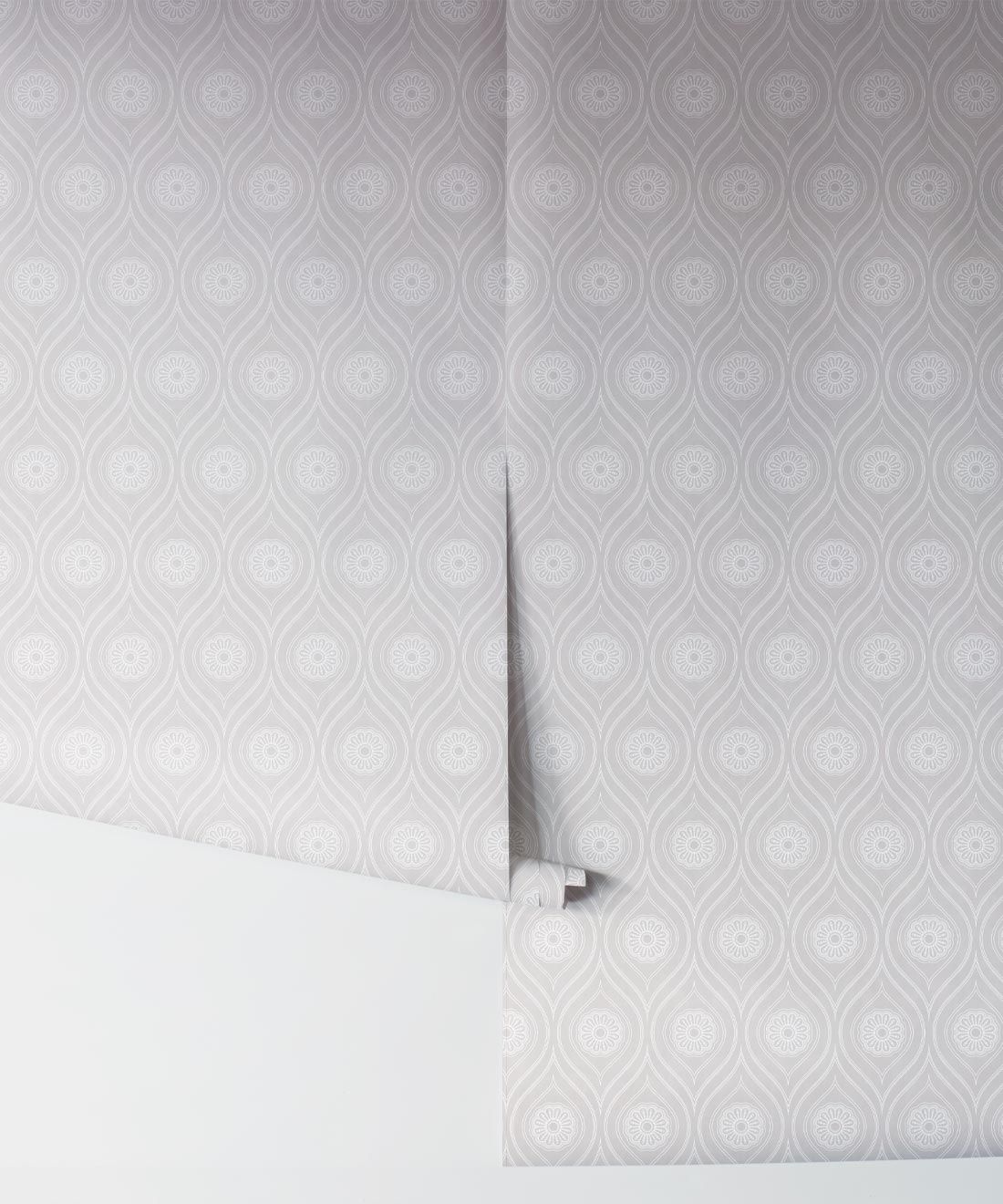 Retro Pop Wallpaper • Geometric • Light Grey • Rolls