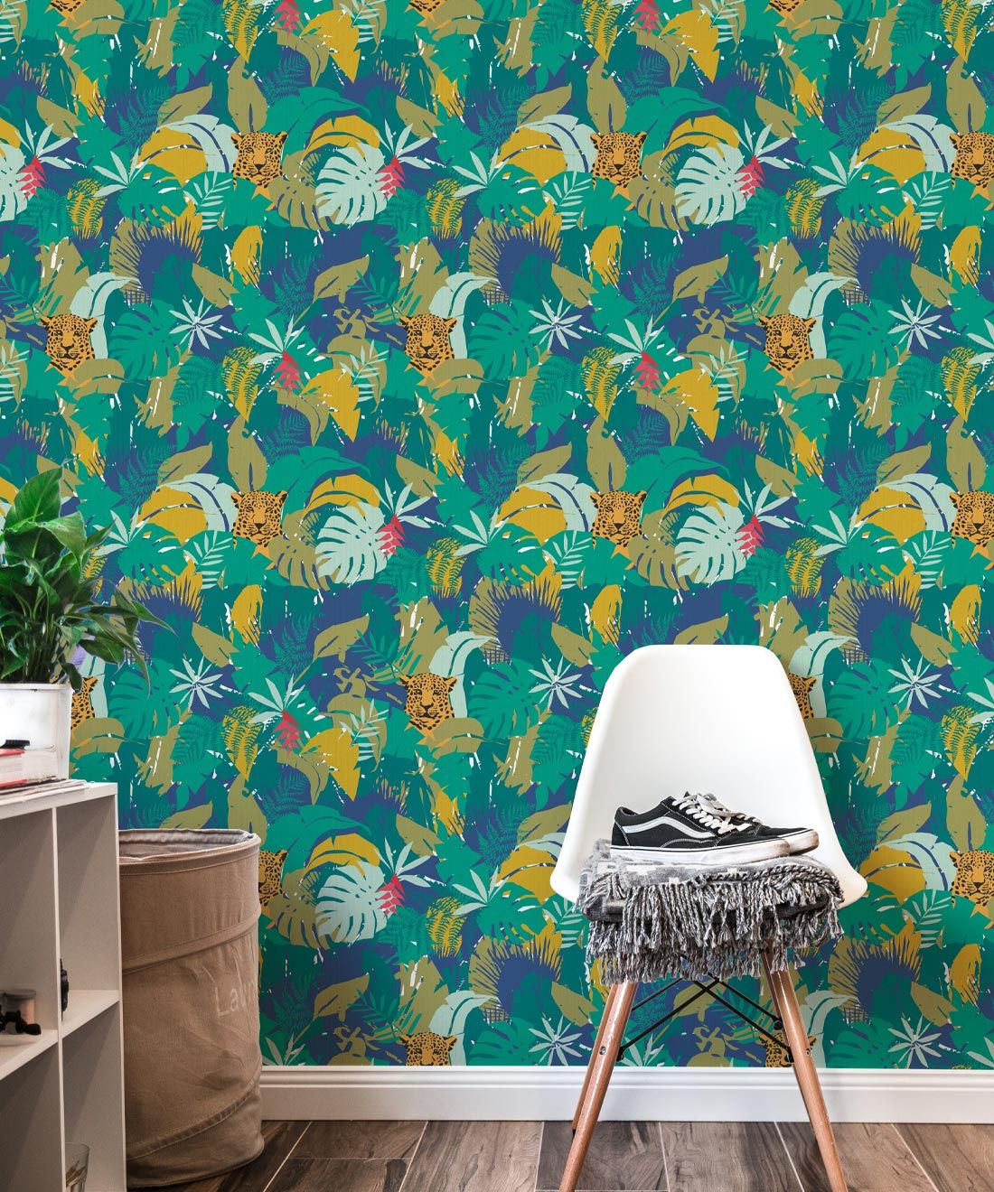 Jungle Wallpaper • Animal • Insitu