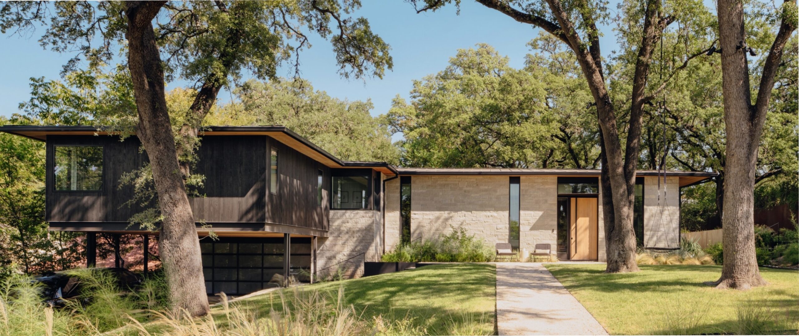 Mid-century modern home with a big, lush garden