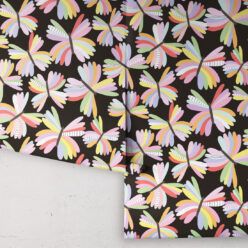 Flutter Wallpaper • Black • Roll