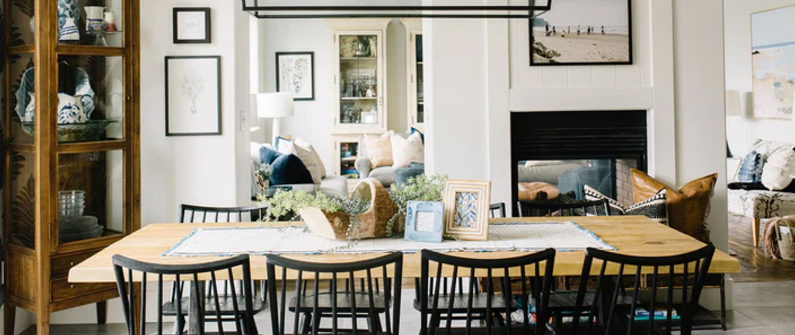 Four Chairs Furniture and Design • Milton & King Wallpaper Trade Directory