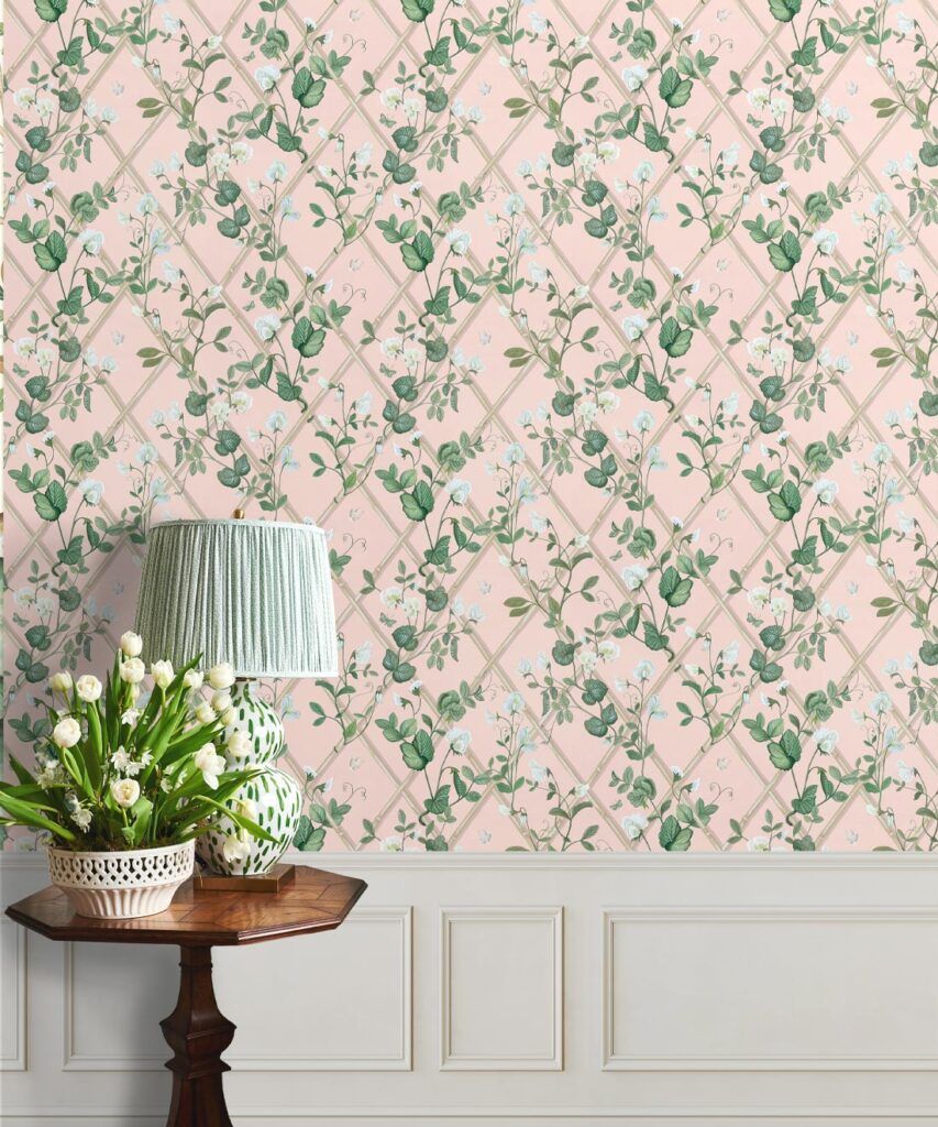 Petite Climbing Sweet Pea Wallpaper • Trellis Design • Milton & King US