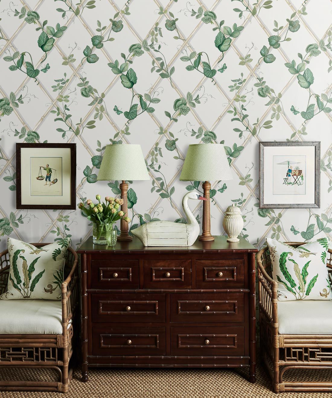 Grande Ivy Wallpaper • Irish Linen & Cane • Insitu