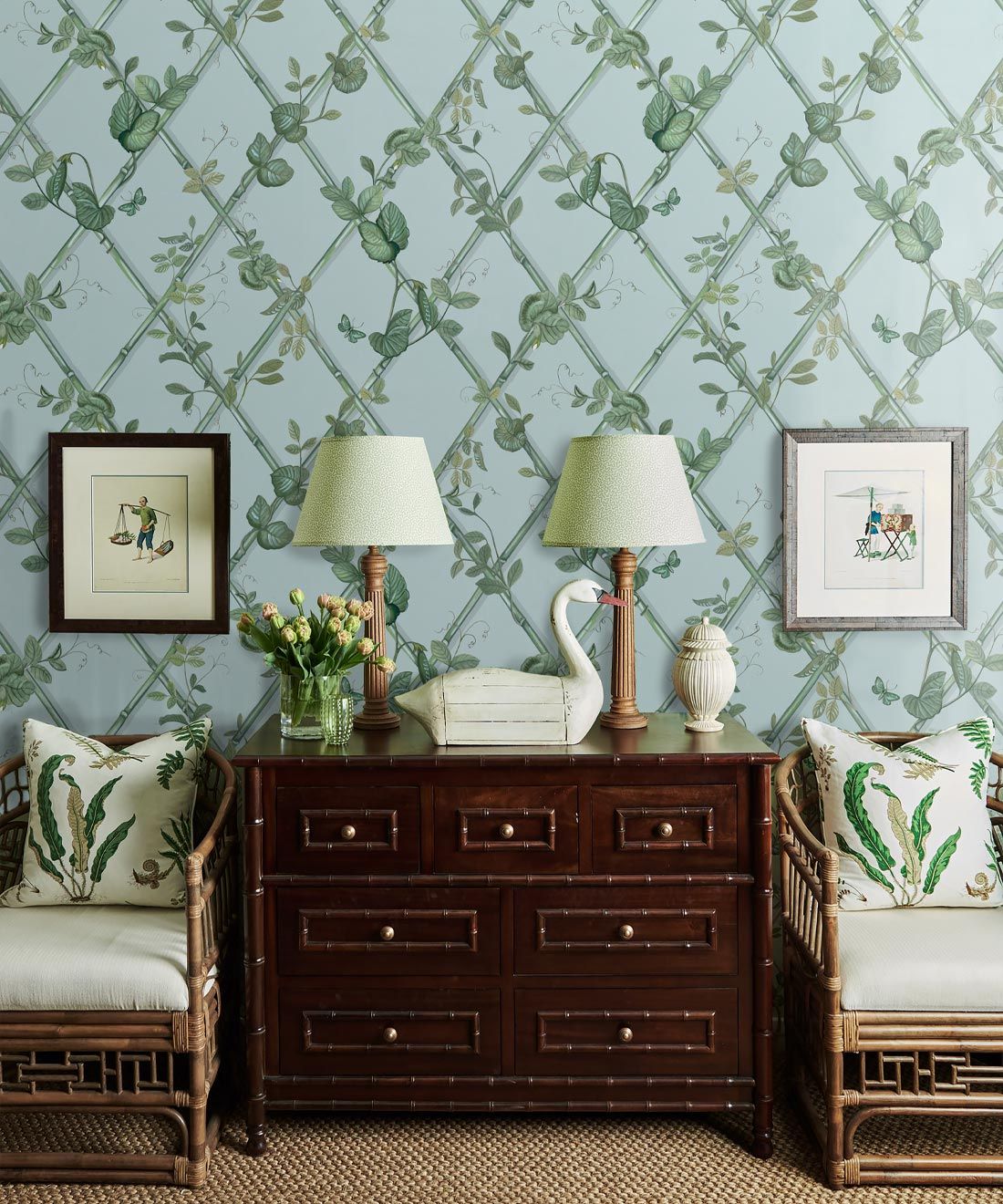 Grande Ivy Wallpaper • Light Provence • Insitu