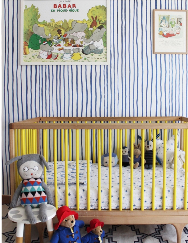 Zighy Stripe • Fun Striped Wallpaper