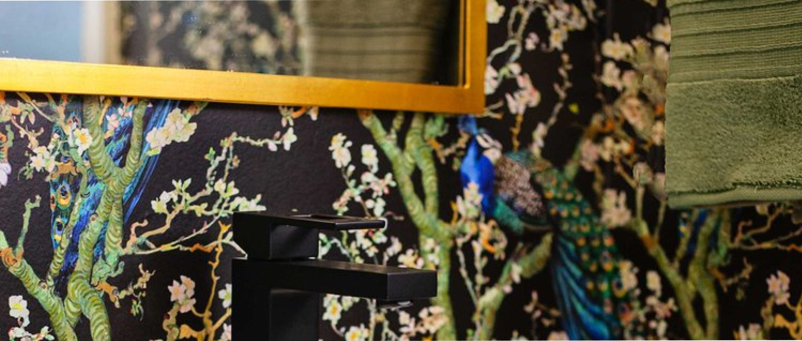 Studio One Nine Interior Design Wallpapered Bathroom