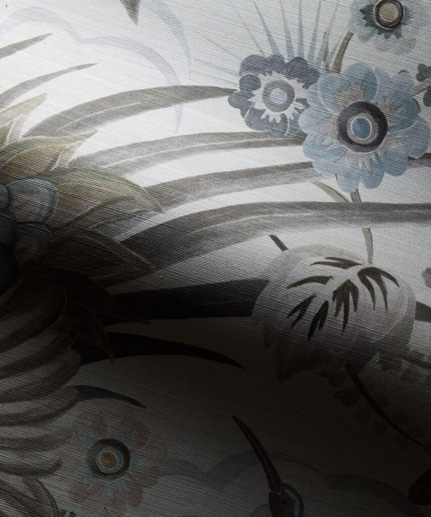 Paradise Wings Grasscloth Wallpaper - Colorway: Dove - Swatch