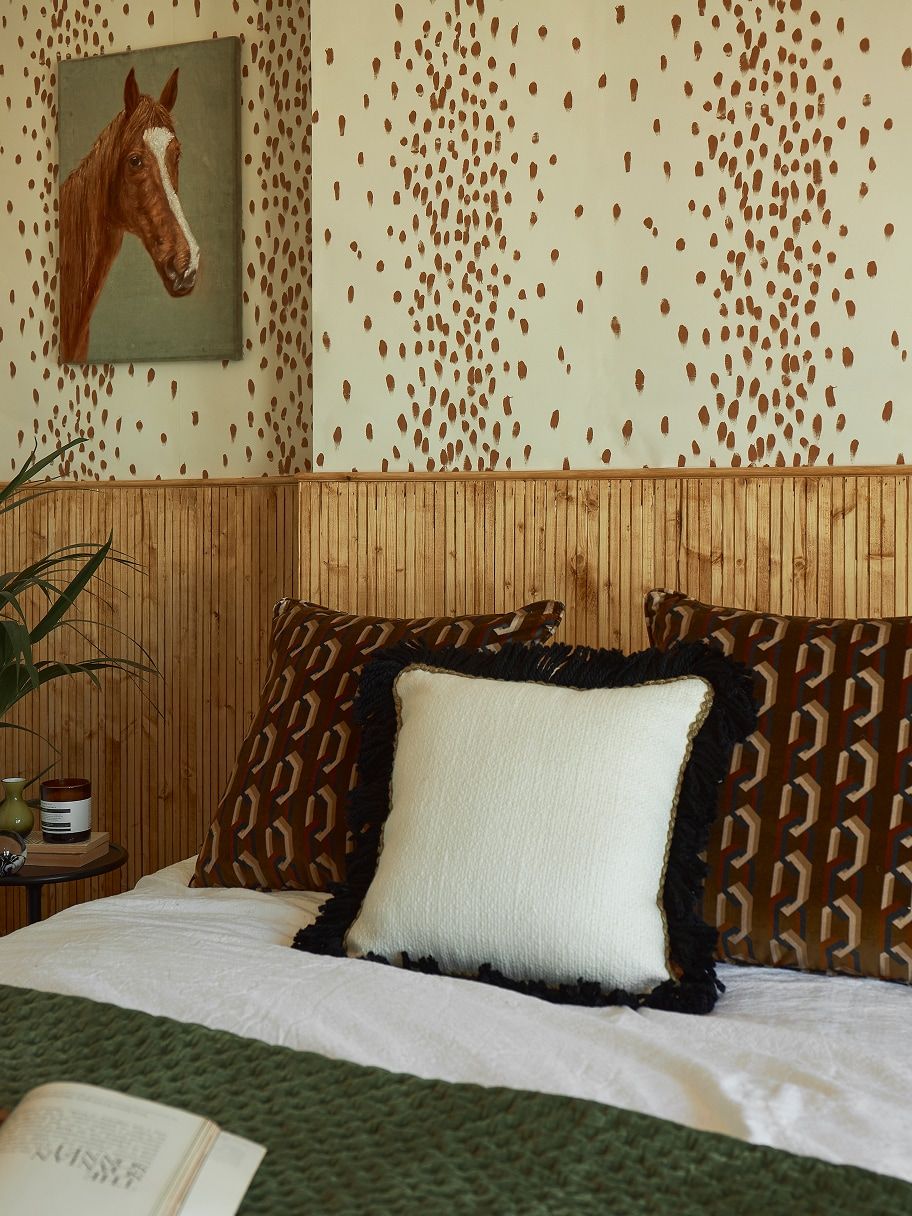 Inspiration - Poodle & Blonde Wallpaper Collection