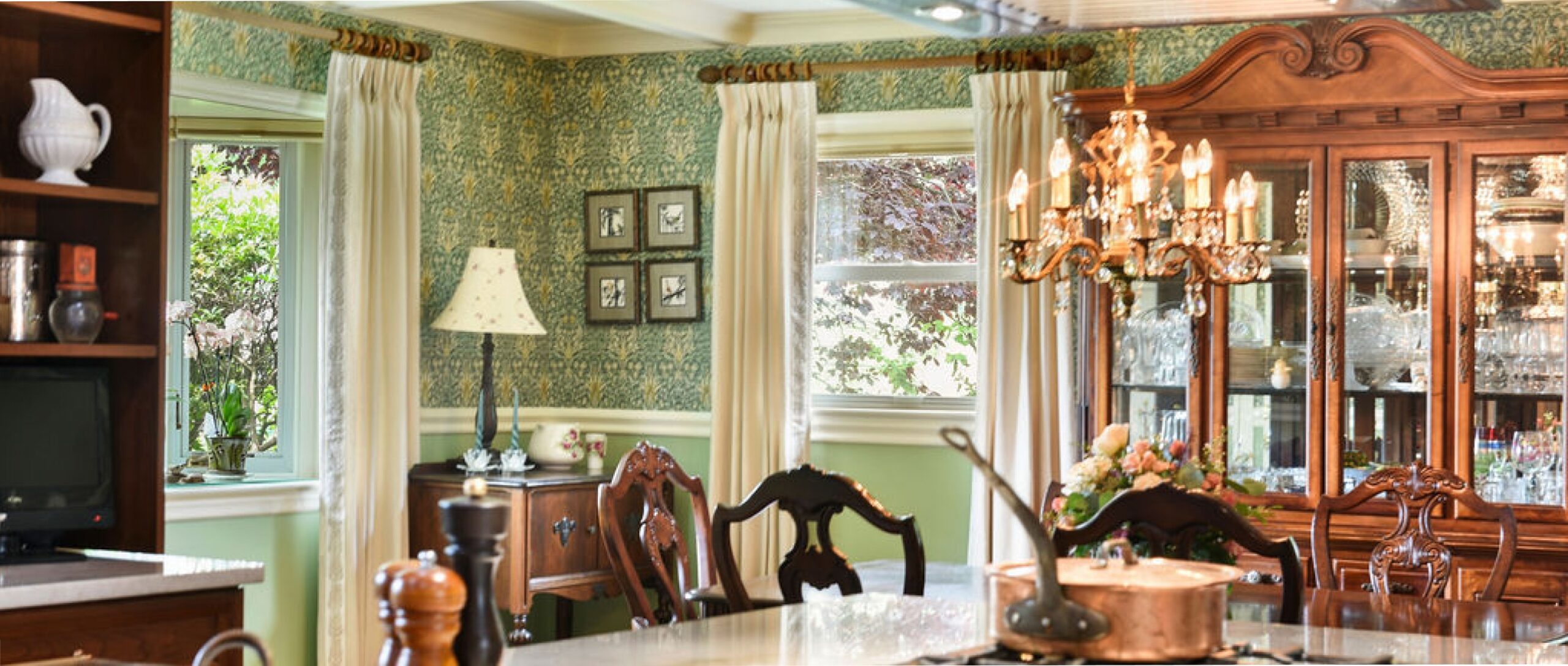 Zuhause Interiors Living room