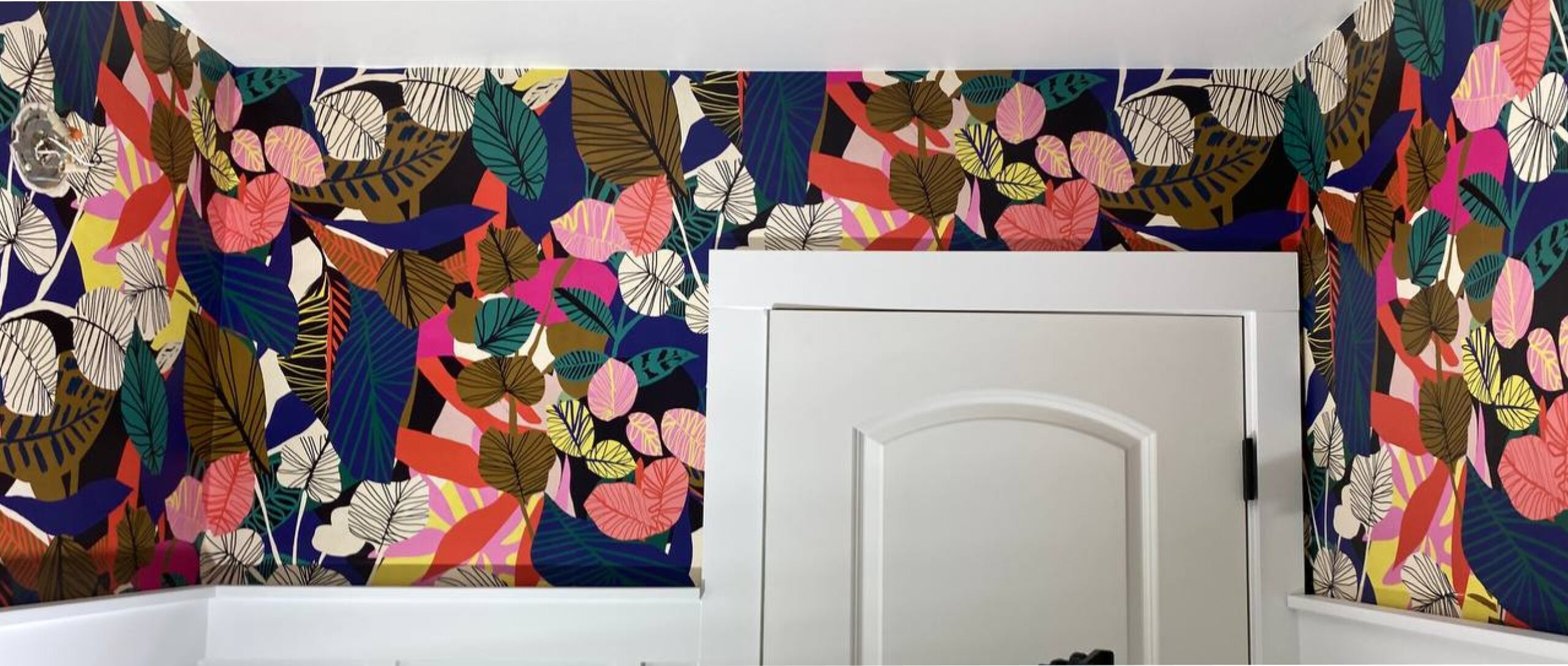 Evgenii Solution Wallpapering Floral room